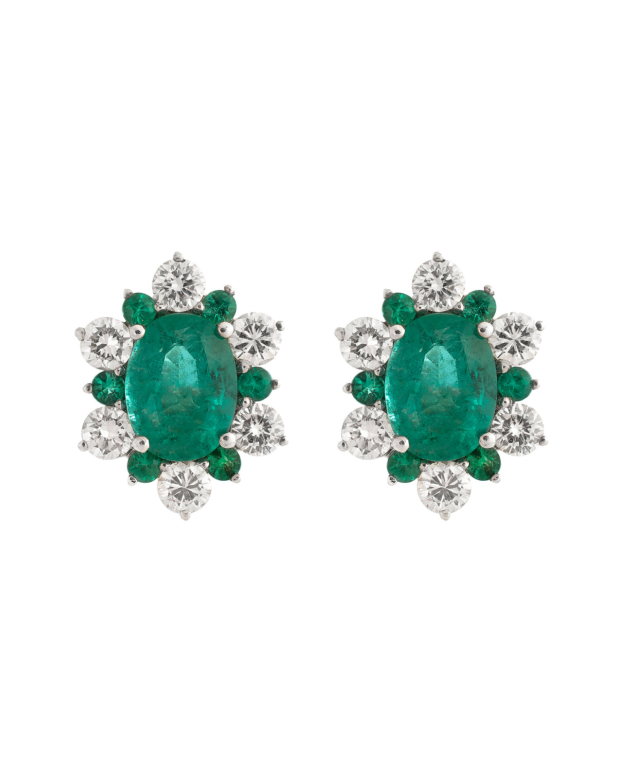 Brinco Esmeralda Oval com Diamantes 1.10cts
