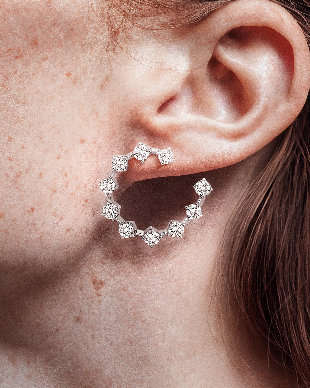 Argola Inversa com Diamantes