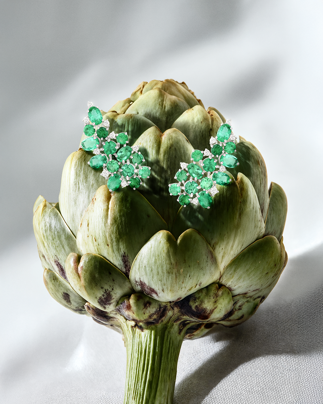 Brinco Ear Cuff Esmeraldas 6.77cts