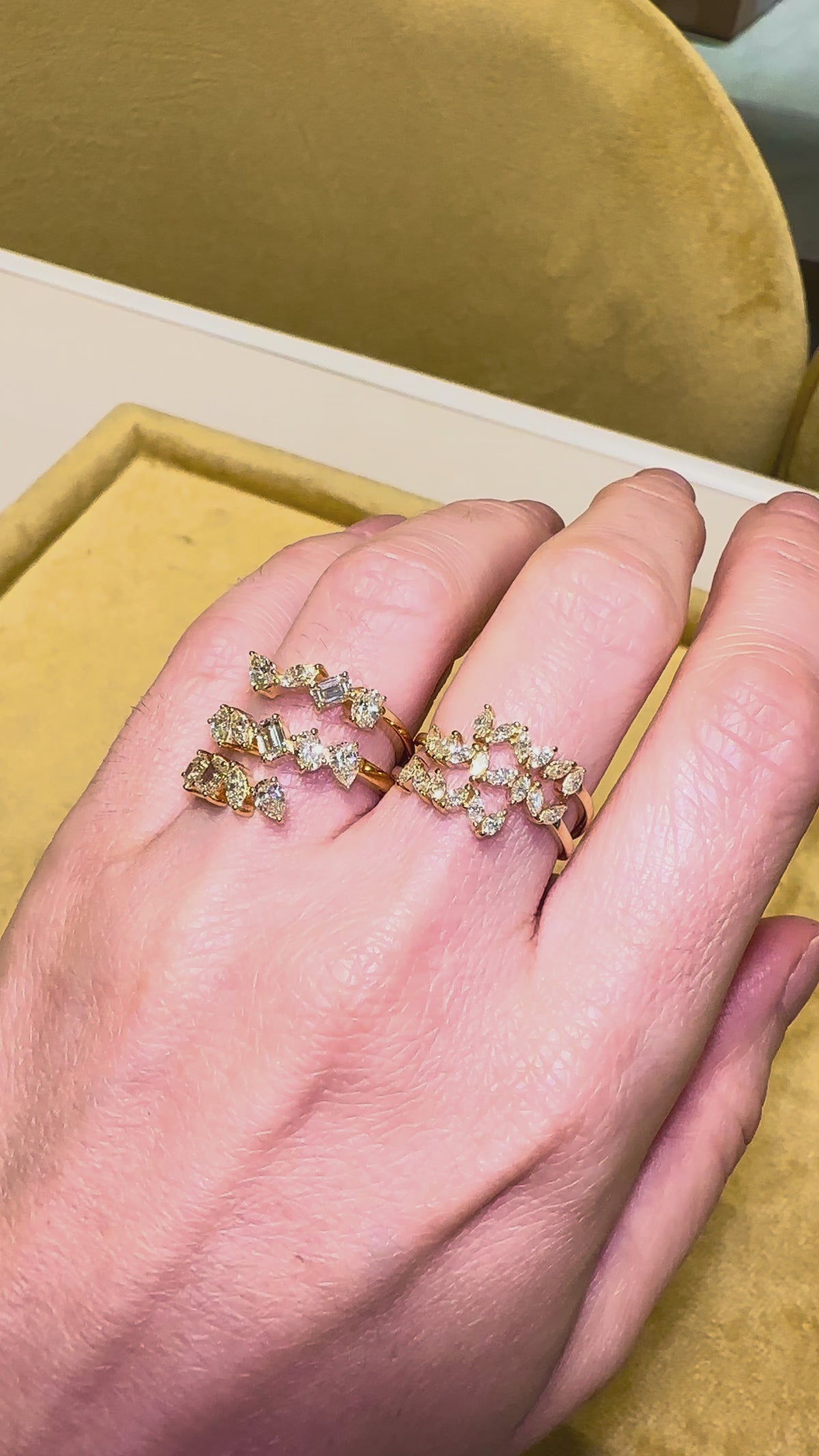 Anel Mix Shape em Ouro Amarelo com Diamantes Fancy Yellow
