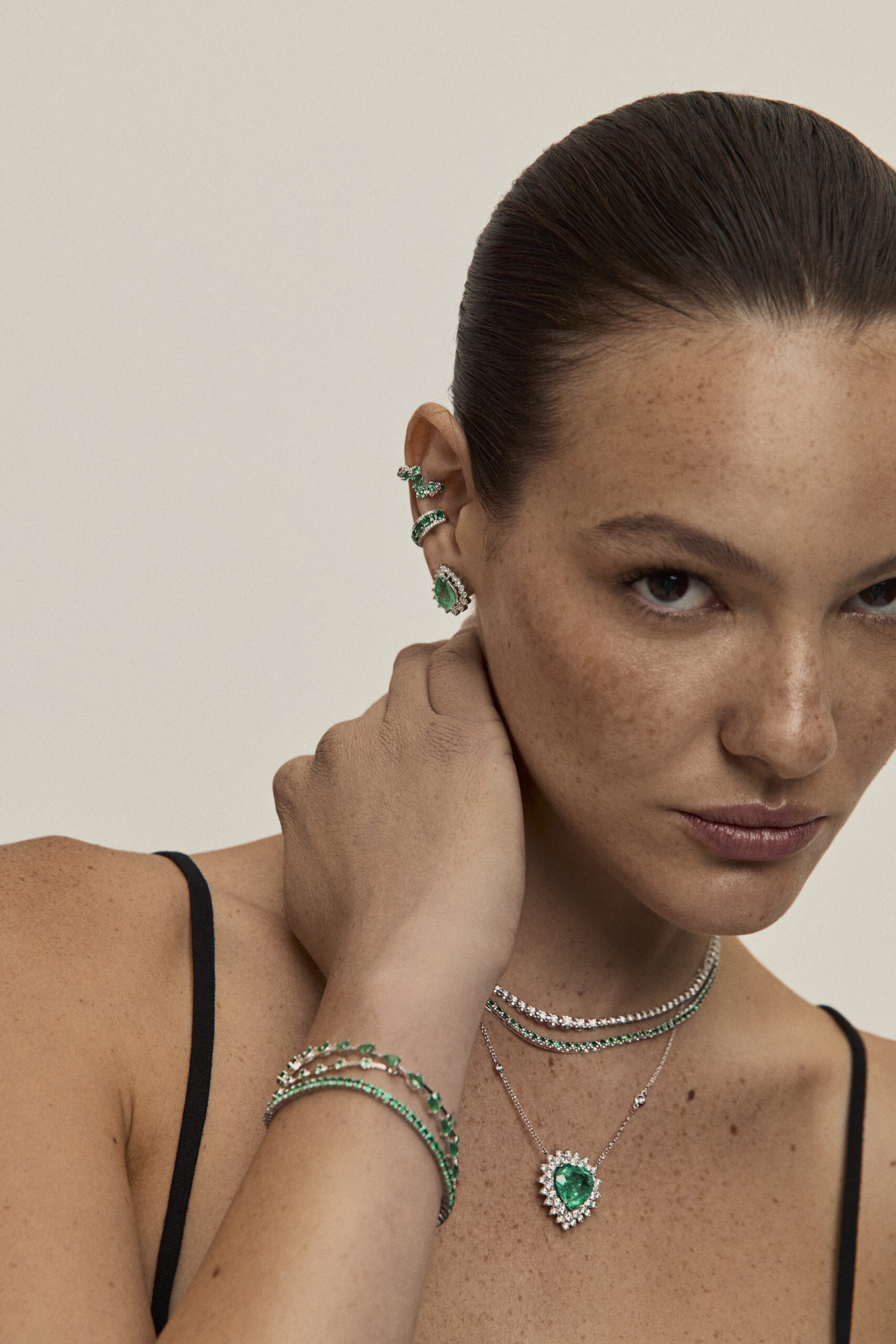 Piercing Esmeralda - Imagem 3