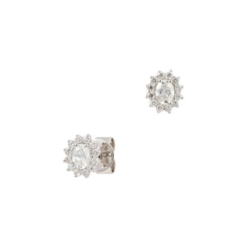 Brinco Oval de Diamantes 0.49cts